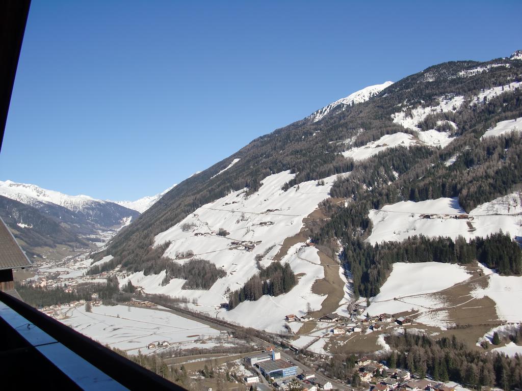 Grossstahlhof Mountain & Panorama View Lägenhet Ahrntal Rum bild